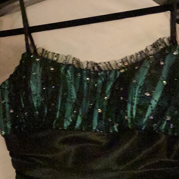 Morgan & Co. Teal and Black Dress - Picture 4 of 4